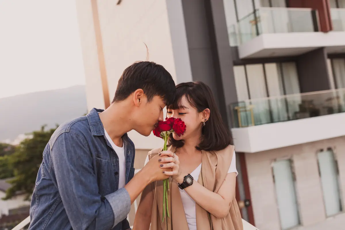 pasangan cinta