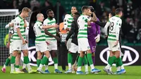 Pemain Celtic merayakan kemenangan 2-1 atas Lazio pada laga lanjutan Grup E Liga Europa, di Celtic Park, 24 Oktober 2019. (AFP/ANDY BUCHANAN)