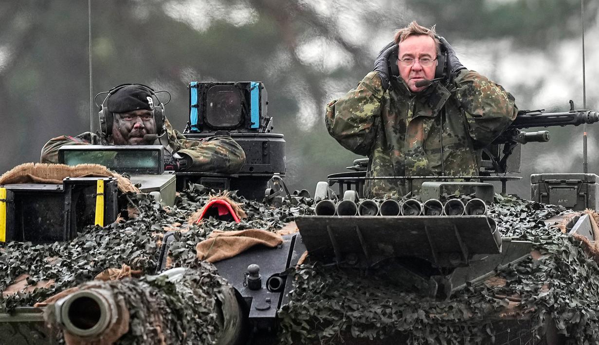 Jerman Unjuk Kemampuan Tempur Tank Leopard 2A6