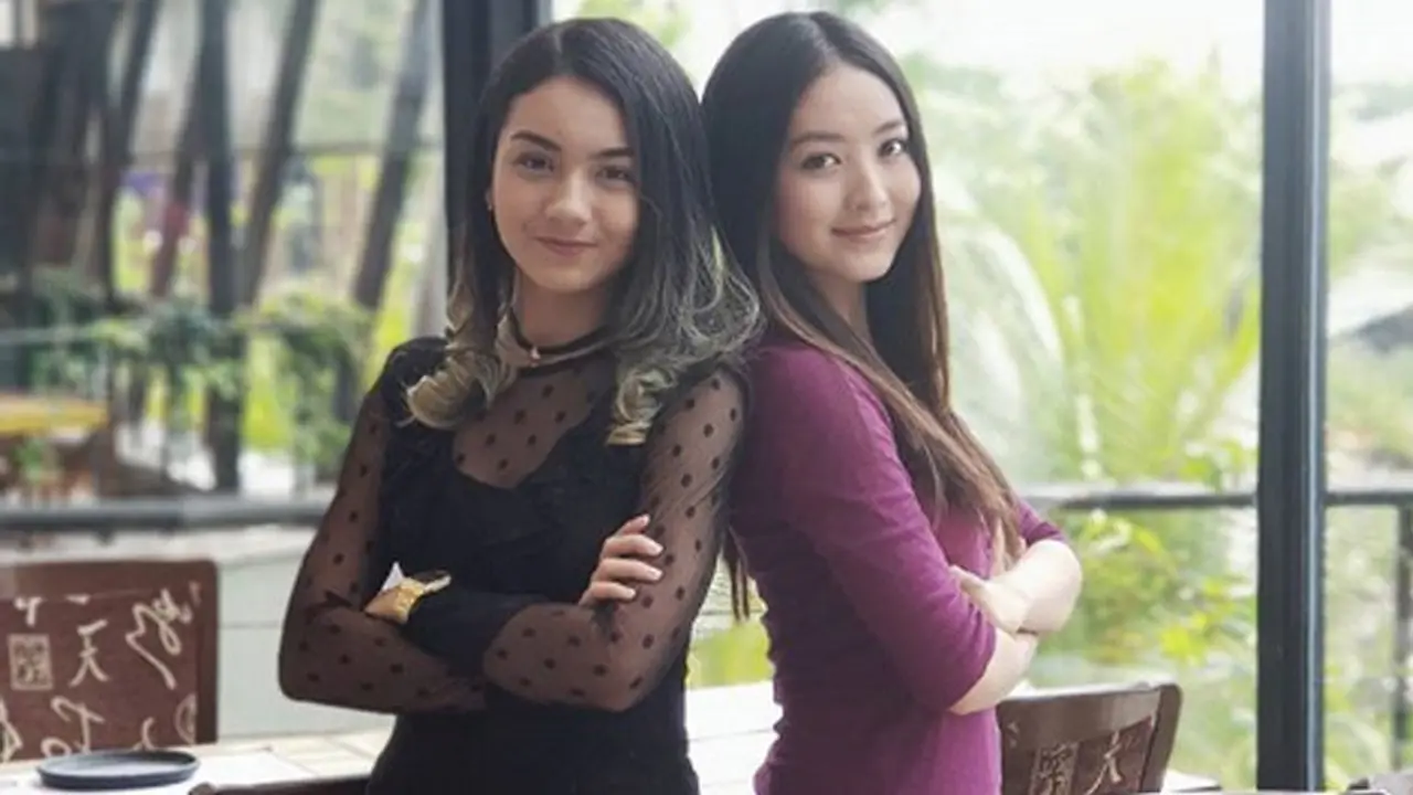 Ersya Aurelia dan Natasha Wilona