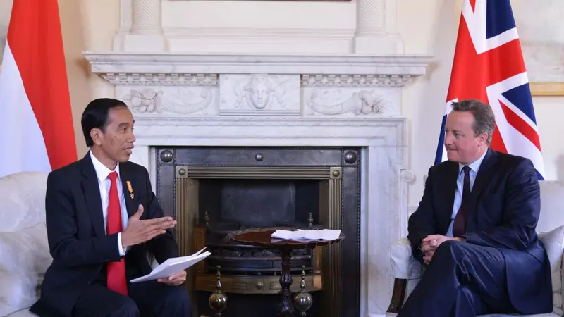 Presiden Jokowi bertemu dengan PM Inggris David Cameron di Downing Street 10, London.