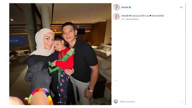 6 Potret Foto Keluarga Artis di Awal Tahun 2024, Tersemat Harapan dan Doa