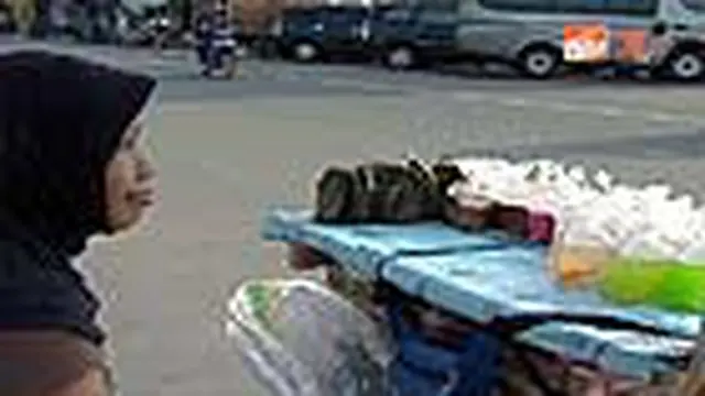 Beraneka Macam Ta'jil di Alun-alun Kota Pekalongan