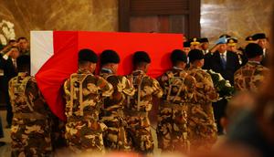 Ditjen Bea dan Cukai memberikan fasilitas rush handling dalam proses pemulangan jenazah tiga prajurit TNI yang gugur saat menjalankan misi perdamaian United Nations Interim Force in Lebanon (UNIFIL). (Istimewa)