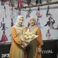 Lia Afif dan anaknya, Aura Afilia