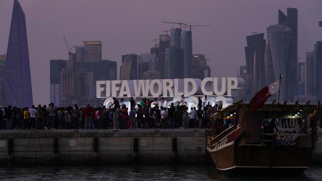 Penggemar Piala Dunia siap merayakannya meskipun ada larangan bir stadion