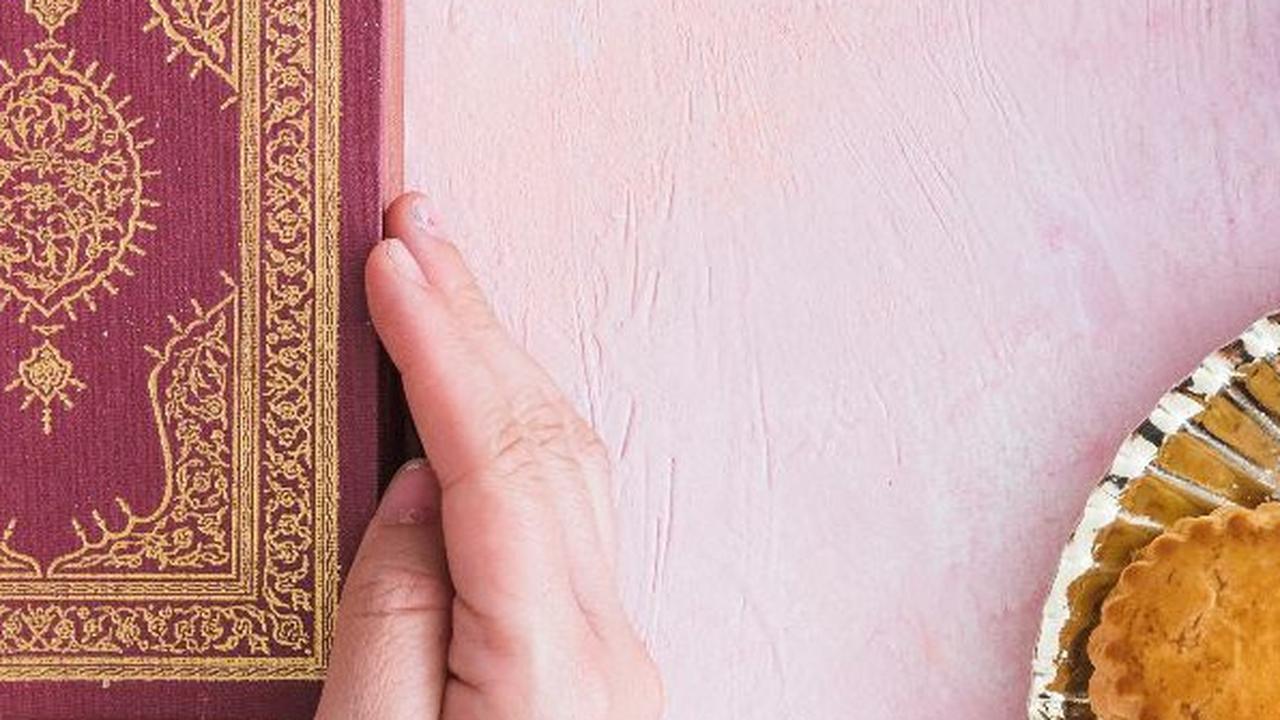 Bacaan Doa Makan, Lengkap Beserta Arti dan Adabnya