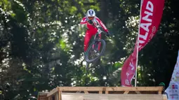 Rendy mencatatkan waktu Rendy mencatatkan waktu 02:38.714. Atlet berusia 25 tahun itu meraihnya setelah melalui lintasan yang menantang dan kompetitif di Khao Kheow Open Zoo, Thailand. (Foto: NOC Indonesia/Tetuko Mediantoro)