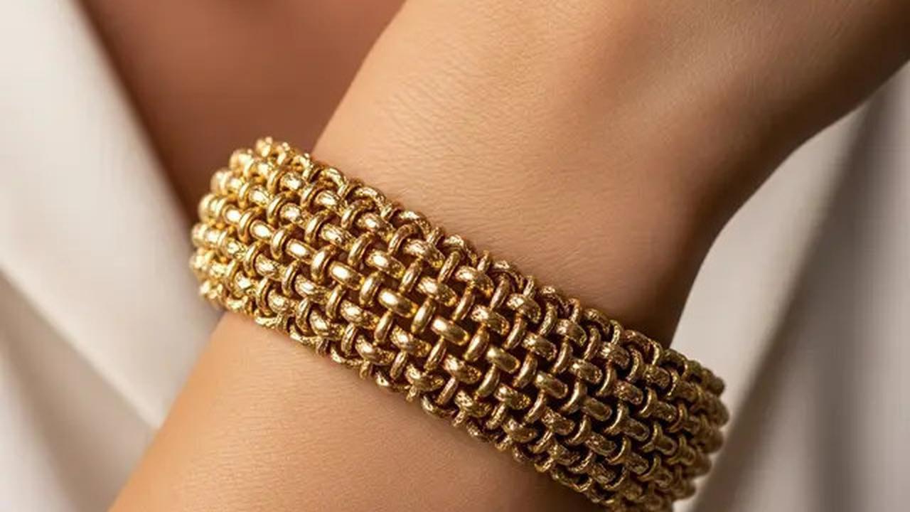 7 Model Gelang Emas Klasik 15 Gram Nilai Stabil untuk Investasi Jangka Panjang