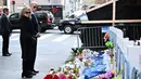 Saat itu, seorang pria menabrakkan truk dengan kecepatan tinggi ke arah kerumunan orang di New Orleans, Amerika Serikat. Peristiwa itu menewaskan 15 orang dan melukai lainnya, sebelum akhirnya dilumpuhkan polisi. (ROBERTO SCHMIDT/AFP)