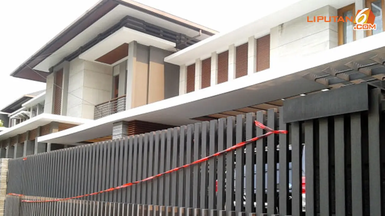 rumah-airin-131003d.jpg