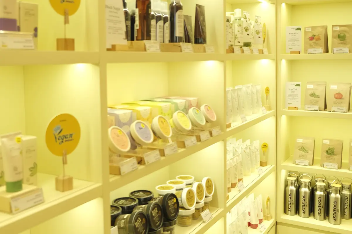 Konsisten Perkenalkan Skincare Berbahan Dasar Makanan Alami, Skinfood Kembali Membuka Offline Store di Indonesia