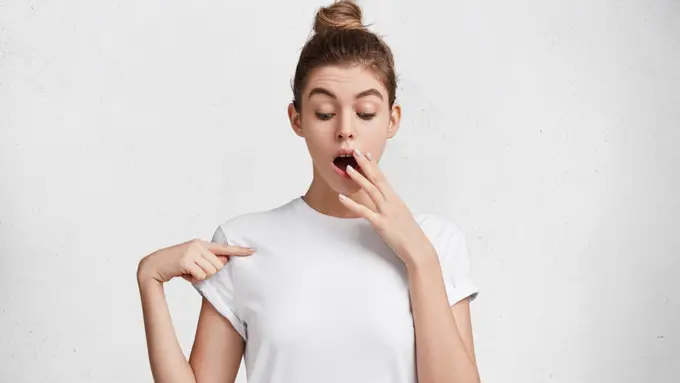 4 Cara Mudah Menghilangkan Noda Membandel Pada Pakaian Putih, Cobain Yuk!