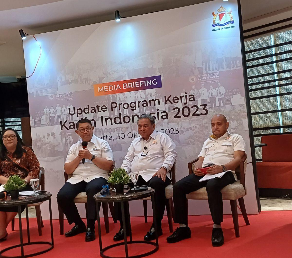 "Berapa angkanya saya tak mau bicara dulu, harus dihitung, tapi sudah disampaikan juga ke bu Menaker," ujar Yukki di Menara Kadin, Jakarta, Senin (30/10).<br>