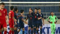 Duel Timnas Thailand U-23 kontra Timnas Indonesia U-23  di laga pembuka Grup K Kualifikasi Piala AFC U-23 2020 di Stadion My Dinh, Hanoi, Jumat (22/3/2019). (Bola.com/Dok. AFC)