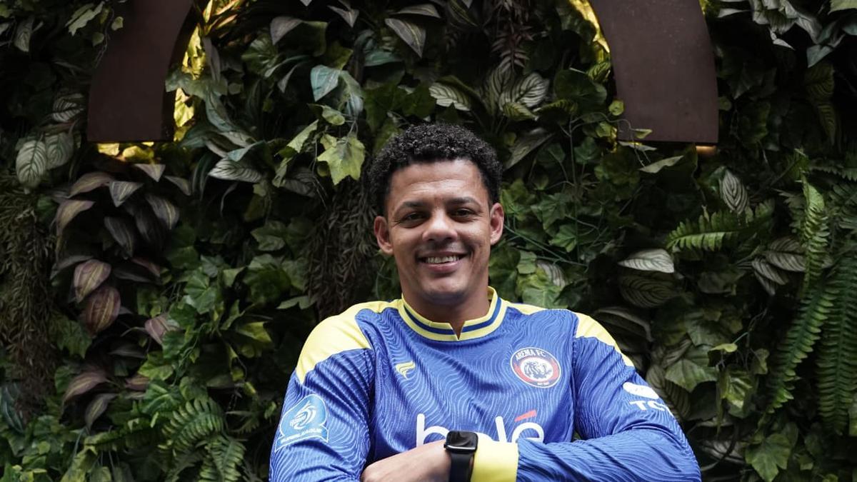 Stok Bek Menipis, Arema FC Datangkan Walisson Maia Jelang Duel Panas Kontra Persija