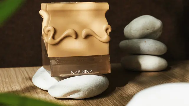 RAE NIRA: Hangat, Floral, dan Lembut Seperti Cahaya