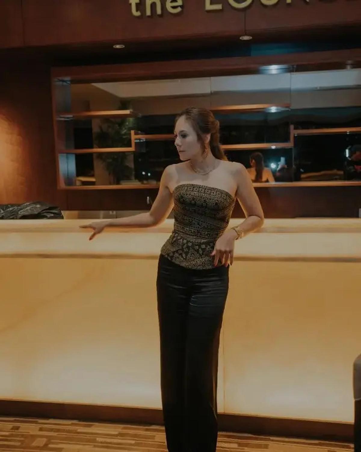 Wulan Guritno Tampil Slay