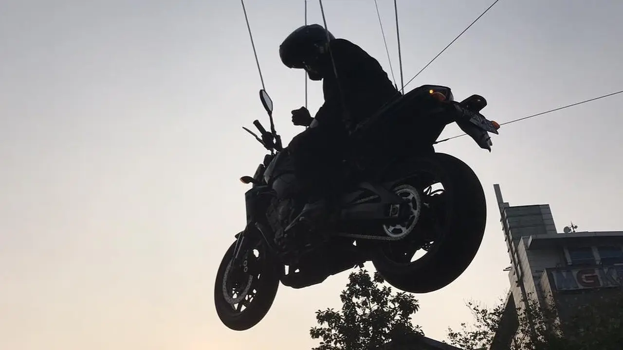 [Bintang] Jadi Stuntman Presiden Jokowi, Ini 5 Foto Keren Saddum So
