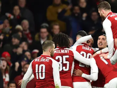 Meski terpuruk, Arsenal bisa selalu jadi batu sandungan buat Manchester City (Glyn KIRK/AFP)