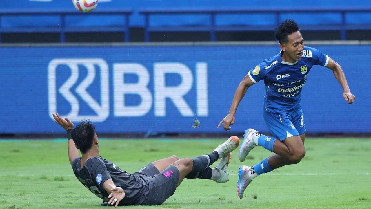 FOTO: Persib Bandung Juara Liga 1 BRI 2024/2025 dengan menutup Kemenangan 3-2 atas Persis Solo