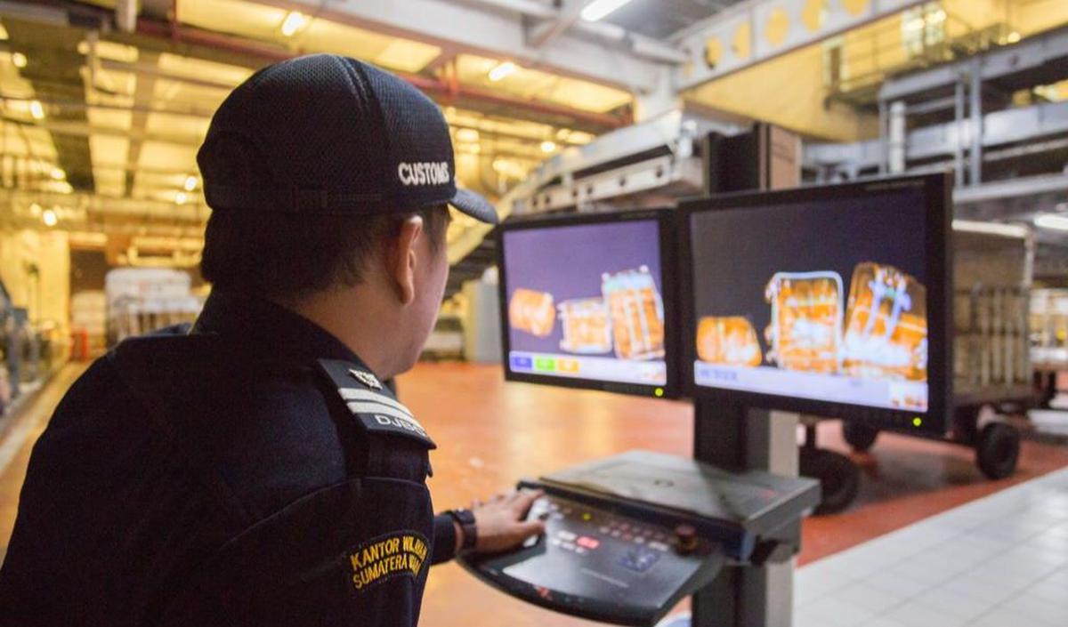 “Kemudian, kami mendapat informasi bahwa PA dan ZI check-in di Terminal 2F Keberangkatan Internasional Bandara Internasional Soekarno-Hatta. Petugas pun melaksanakan pengawasan bagasi dan pengamatan di area keberangkatan," kata Gatot<br>