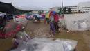 Beberapa tenda darurat didirikan para pengunjuk rasa anti pemerintahan Pakistan di sekitar gedung parlemen, Islamad, (4/9/2014). (REUTERS/Akhtar Soomro)
