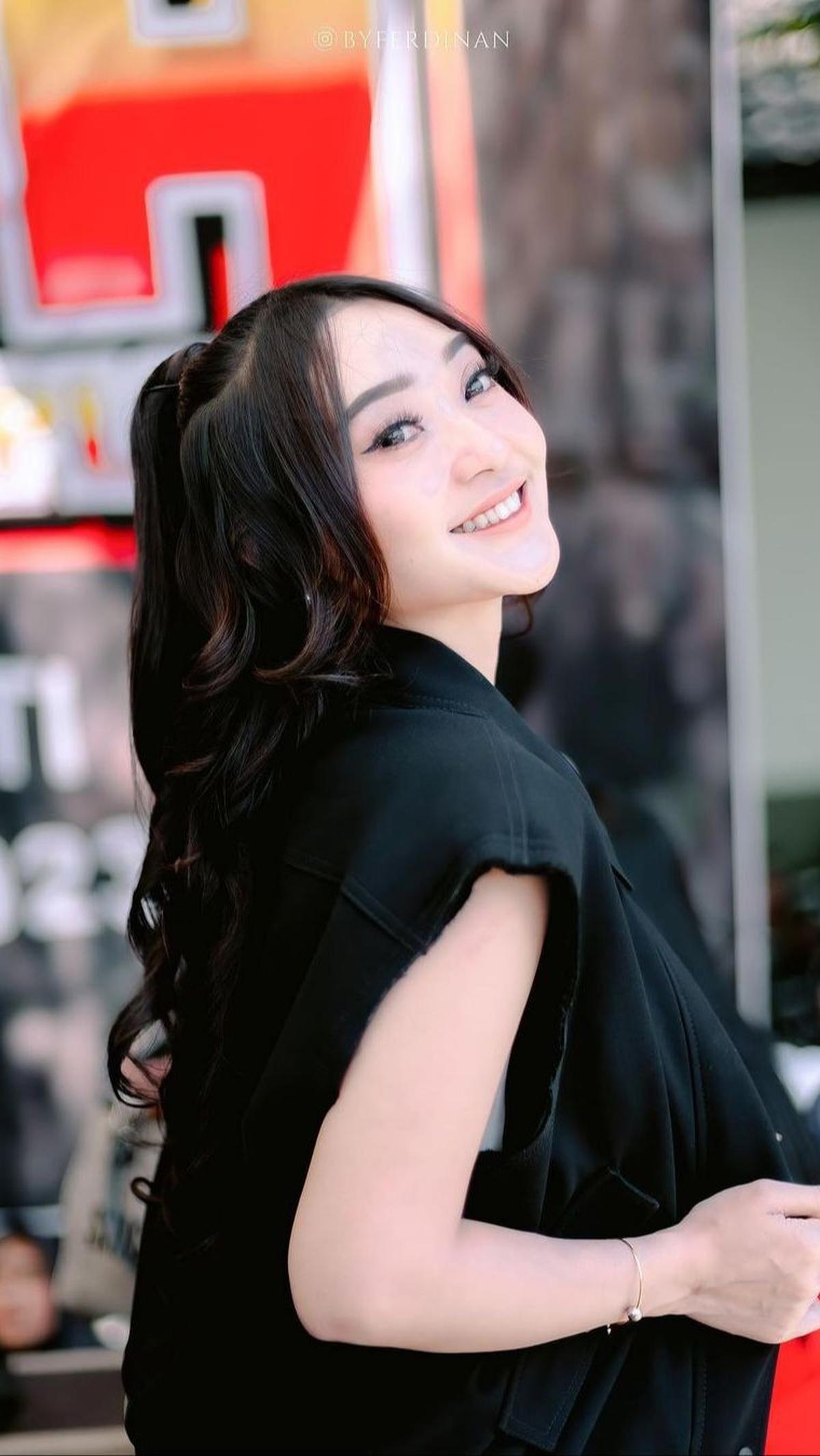Kerap Digosipkan Telah Menikah <br>