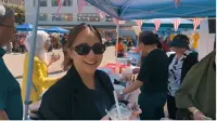 Nikita Willy Kaget Mahalnya Harga Segelas Cendol di Los Angeles. foto: Youtube 'Nikita Willy Official'