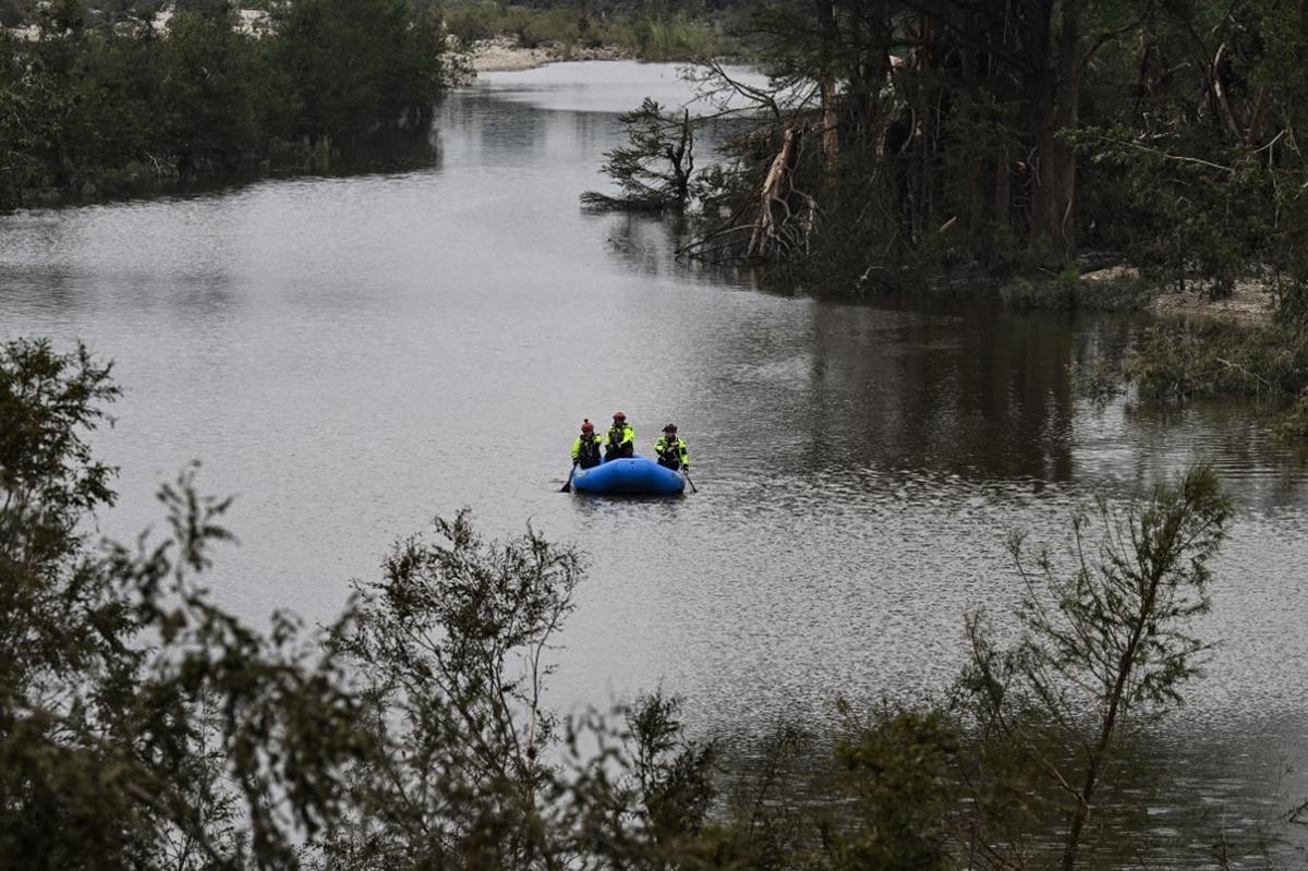 Banjir Bandang Terjang Texas