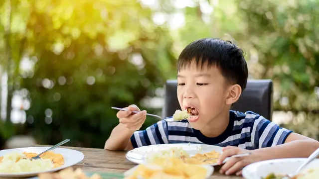 Anak Susah Makan Bikin Pusing? Coba Rayu Ia dengan Kreasi Menu Lezat Ini