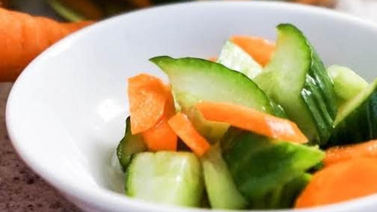 <b>Acar Mentimun</b><br>