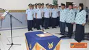 Danlanud Suryadarma mengambil sumpah tiga PNS lingkungan TNI di Lanud Suryadarma, Senin (26/9).