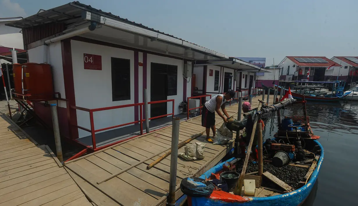 Beberapa fasilitas umum juga dibangun untuk keperluan warga Kampung Nelayan Muara Angke. (merdeka.com/Arie Basuki)