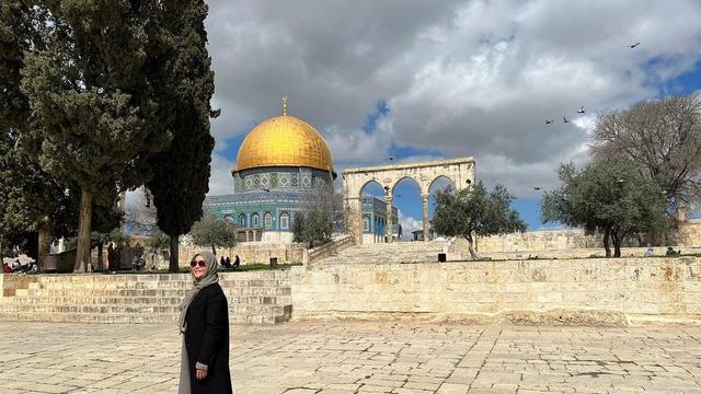 Kunjungi Masjid Al Aqsa, Ini 7 Potret Maia Estianty Liburan Ke Yerusalem