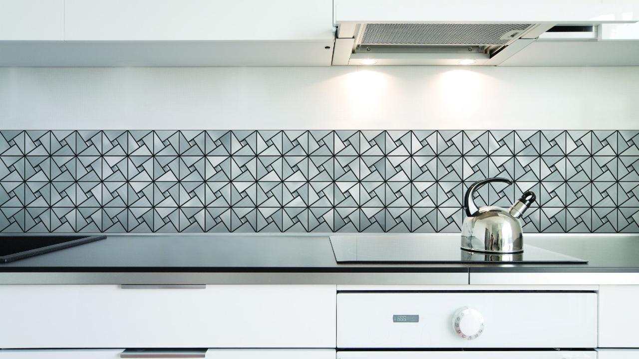 Dekorasi Dinding Berbahan Metal untuk Tampilan Rumah Modern