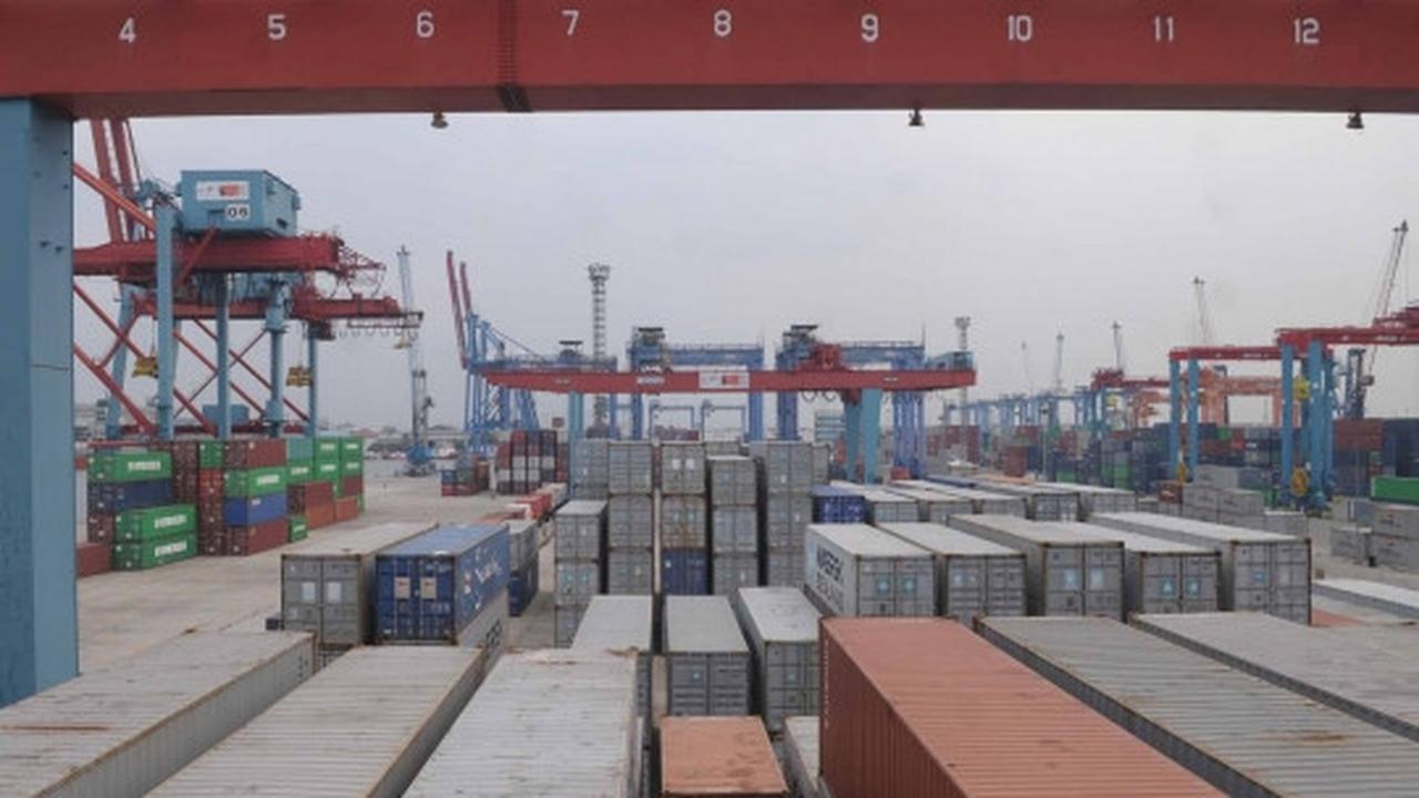 Memantau aktivitas dwelling time di Pelabuhan Tanjung Priok