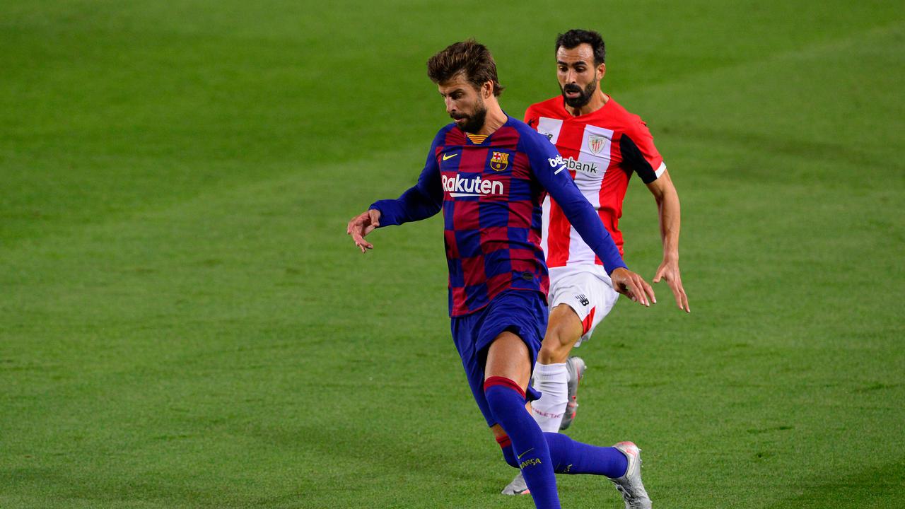 Gerard Pique saat tampil memperkuat Barcelona