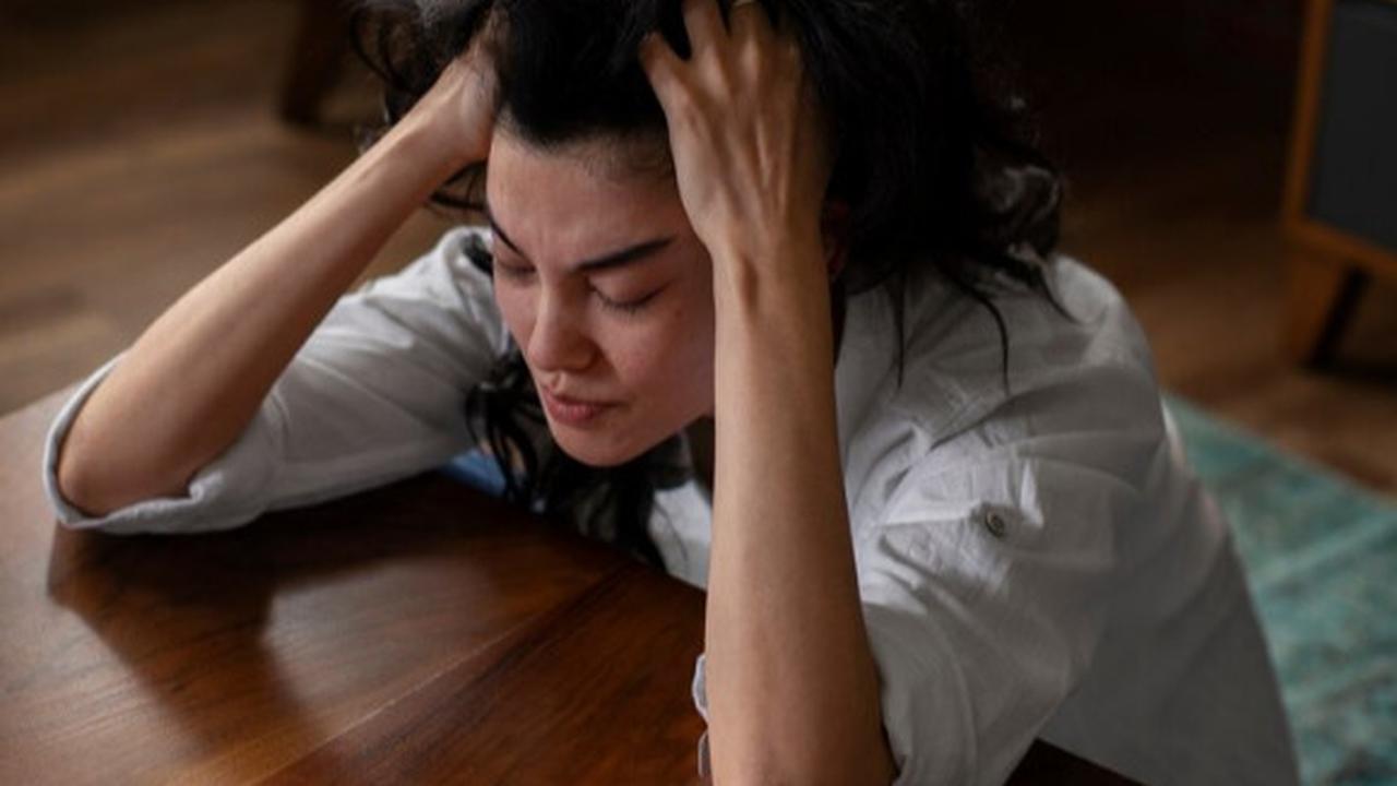 6 Cara Ampuh Move On Dari Mantan yang Selingkuh, No. 3 Bikin Kamu Bangkit Lagi!