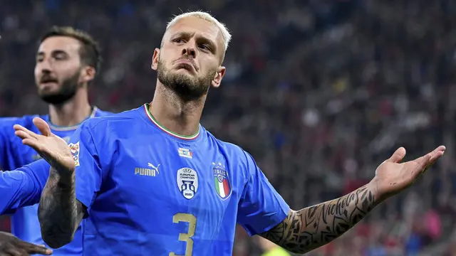 Foto: Italia Geser Hungaria dari Puncak Klasemen, Sementara Hujan Gol Warnai Laga Inggris Vs Jerman di UEFA Nations League