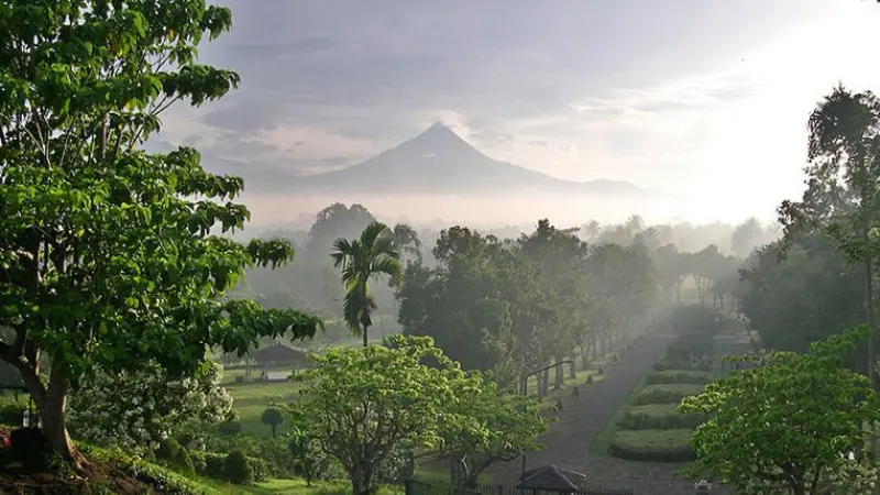 gunung jogja