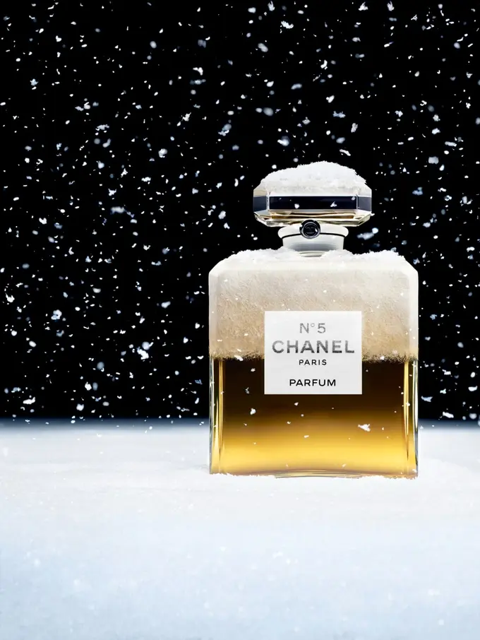 4 Cara Memberikan Hadiah Parfum Chanel No.5 yang Ikonik untuk Akhir Tahun ini