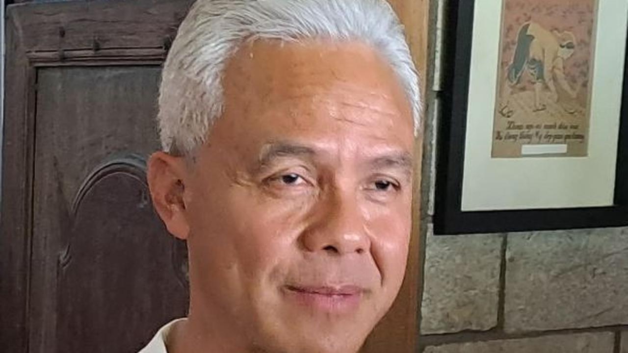 VIDEO: Ganjar & Eks Dirut Bank Jateng Dilaporkan ke KPK Dugaan Terima Cashback 16% Senilai Rp100 M