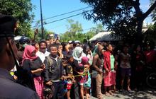 Kemarahan ratusan warga warnai rekonstruksi pembunuhan Angeline