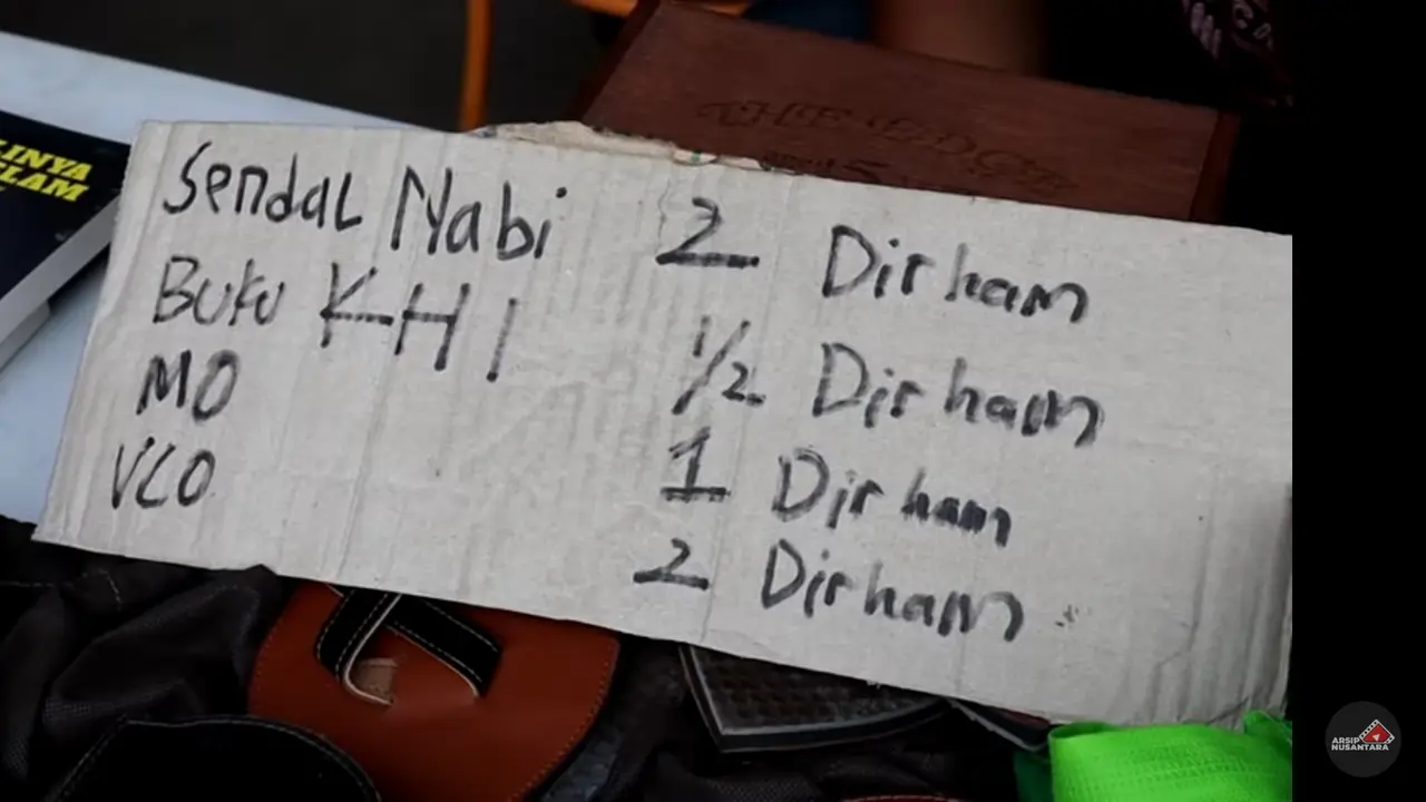 Pasar Muamalah di Kota Depok terima pembayaran dengan uang Rupiah, Dirham, hingga sistem barter.