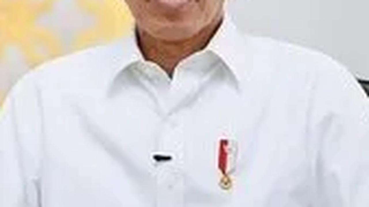 Jokowi juga menekankan perlunya membangun koneksi yang baik antara sekolah dengan industri. Tujuannya agar keterampilan para siswa di sekolah sejalan dengan pemenuhan kebutuhan industri.