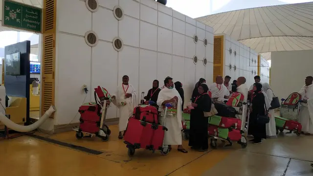 Jemaah Haji dari Maladewa di Bandara King Abdul Aziz, Jeddah. Liputan6.com/Nurmayanti