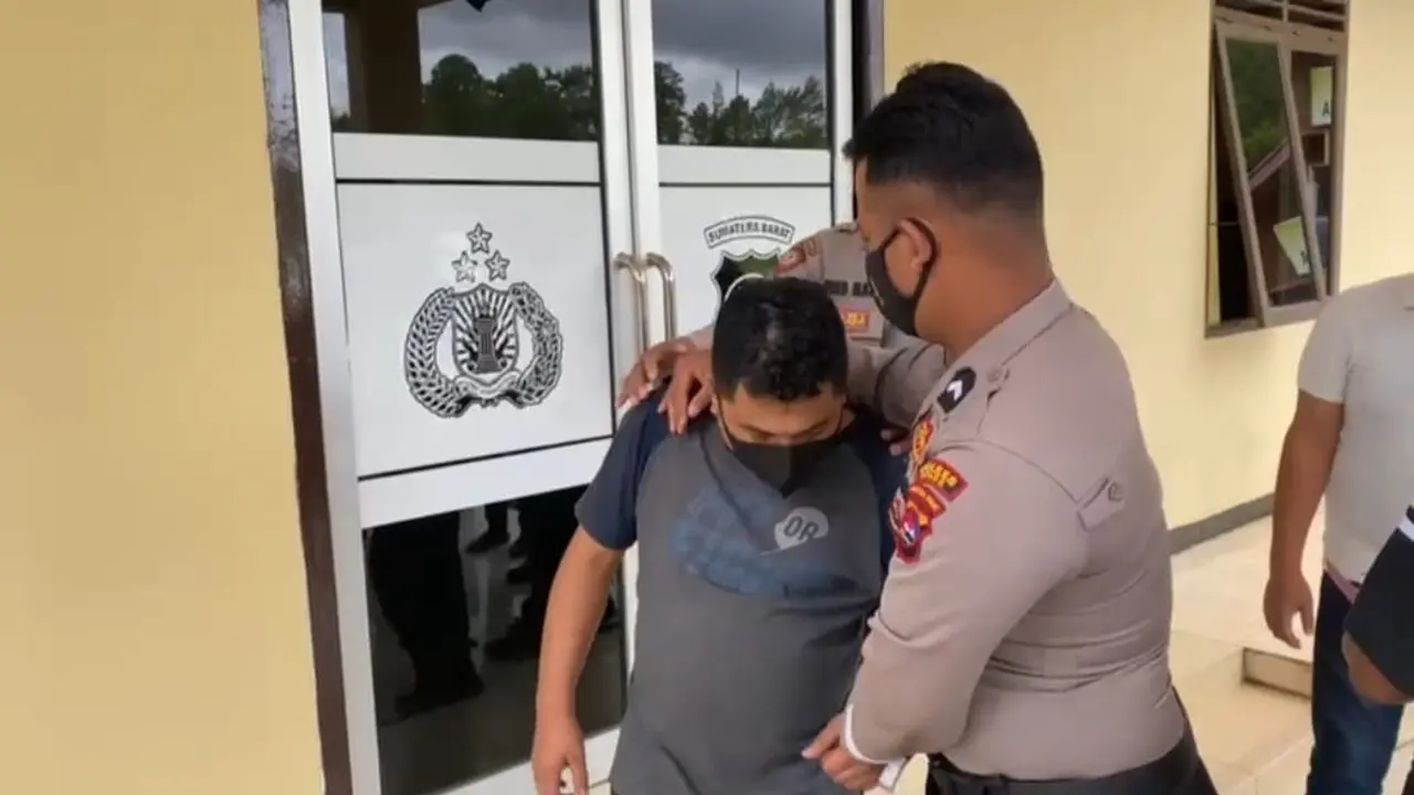 Wakil Ketua DPRD Kabupaten Solok, Lucki Efendi ditangkap polisi karena kedapatan memiliki sabu. (Liputan6.com/ ist)