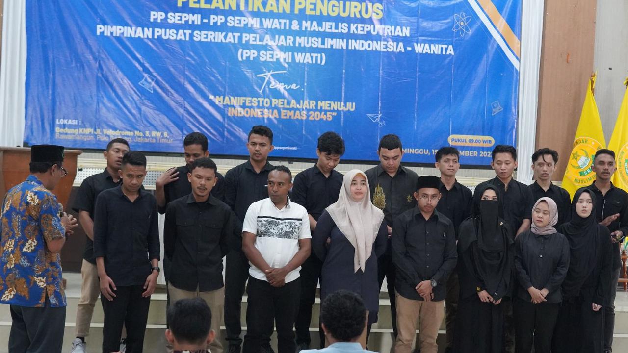 Cicit dari Hadjie Oemar Said (HOS) Tjokroaminoto melantik kepengurusan Pimpinan Pusat Serikat Pelajar Muslimin Indonesia (PP SEPMI) dan Pimpinan Pusat Serikat Pelajar Muslimin Indonesia-Wanita (PP SEPMI-WATI) masa jihad 2023-2026 dengan penuh khidmat.