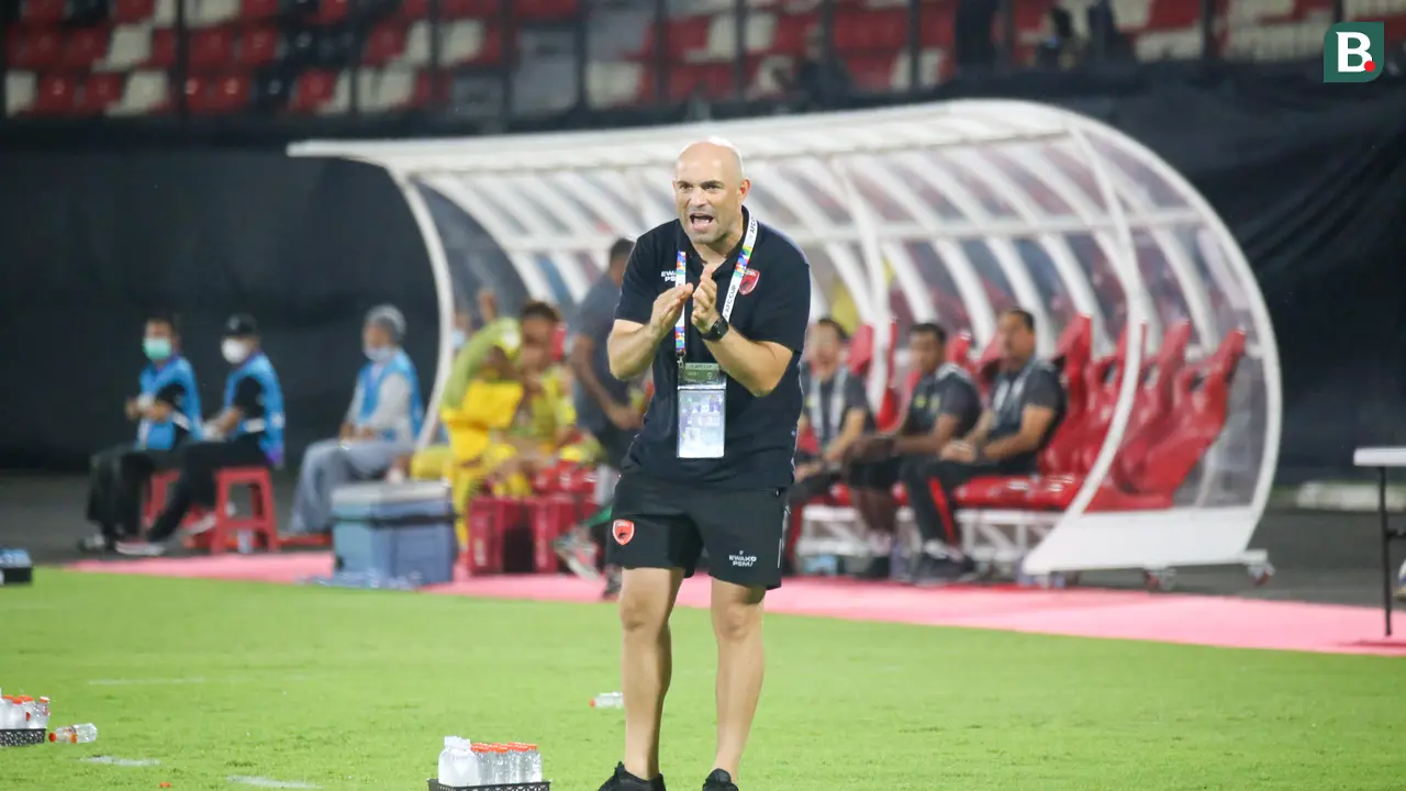 Pelatih PSM Makassar Bernardo Tavares